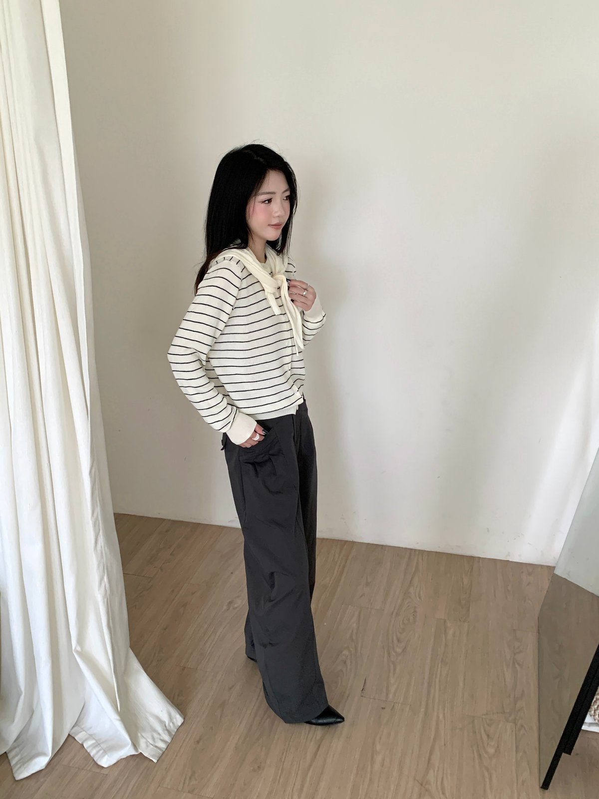 冰冰涼涼材質超好寬版氣球西裝褲 4