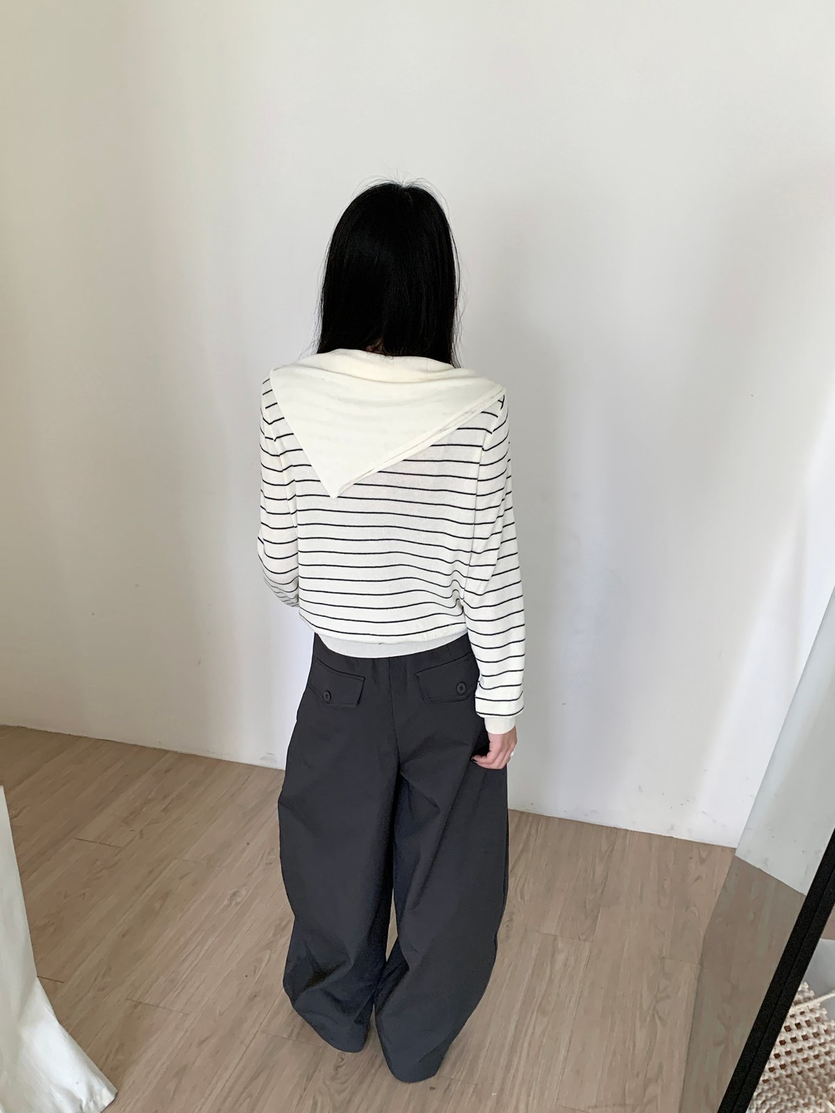 冰冰涼涼材質超好寬版氣球西裝褲 8