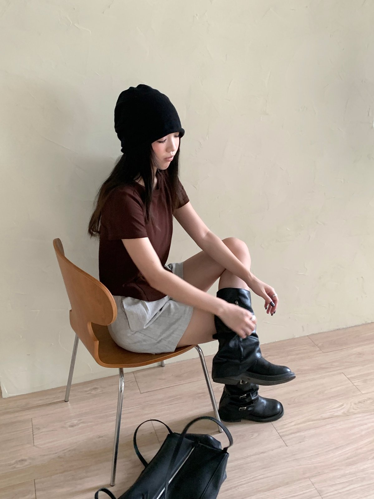 材質超舒服!弧形下擺親膚上衣 4
