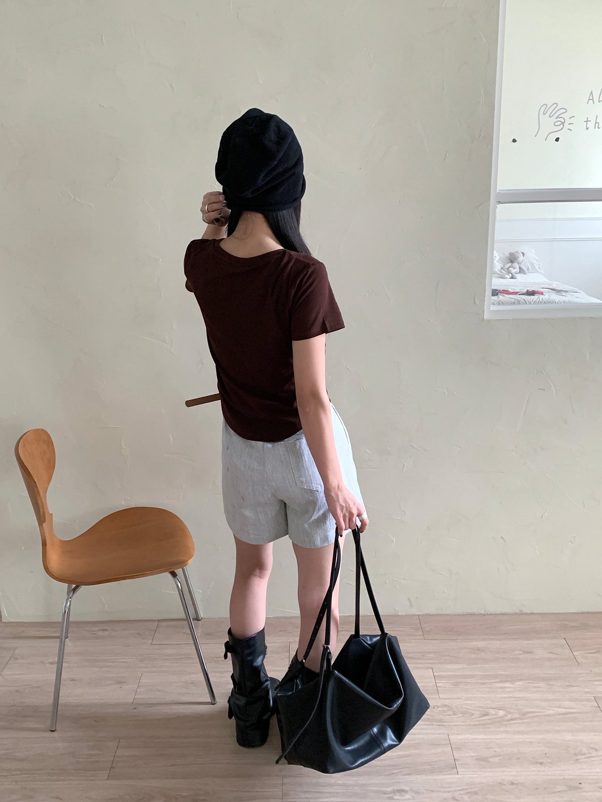 材質超舒服!弧形下擺親膚上衣 3